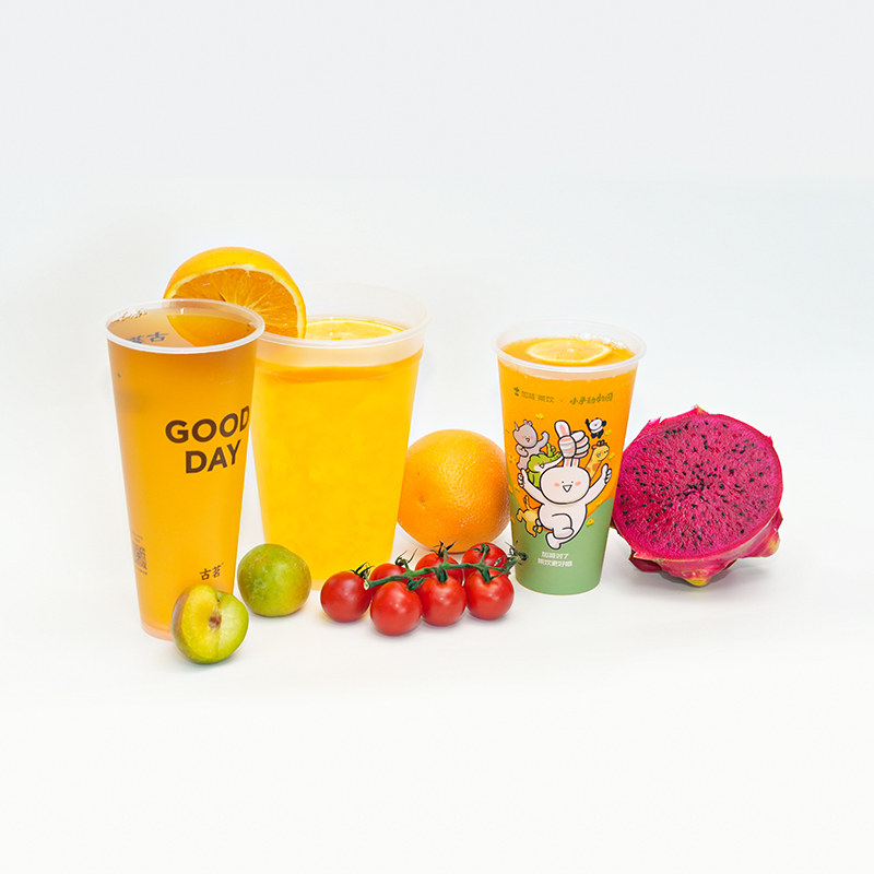 Einweg -Plastik -Shaker -Tasse
